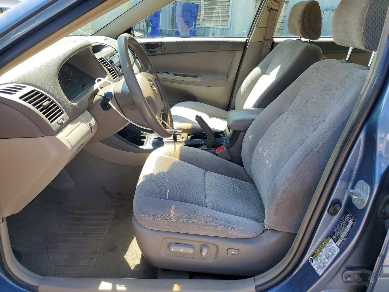 2004 Toyota Camry Le - Фото 7