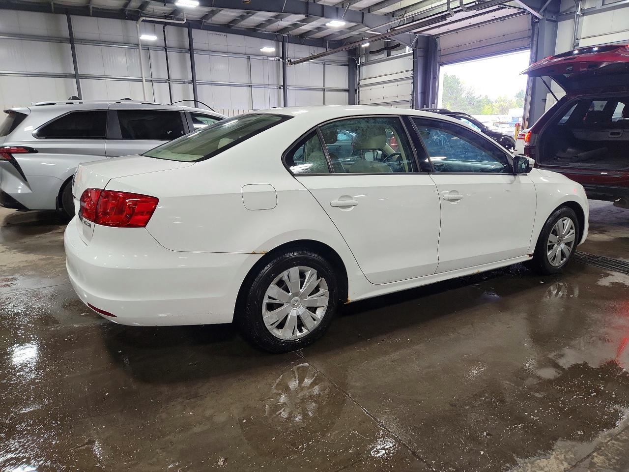 2012 Volkswagen Jetta Se - Image 3