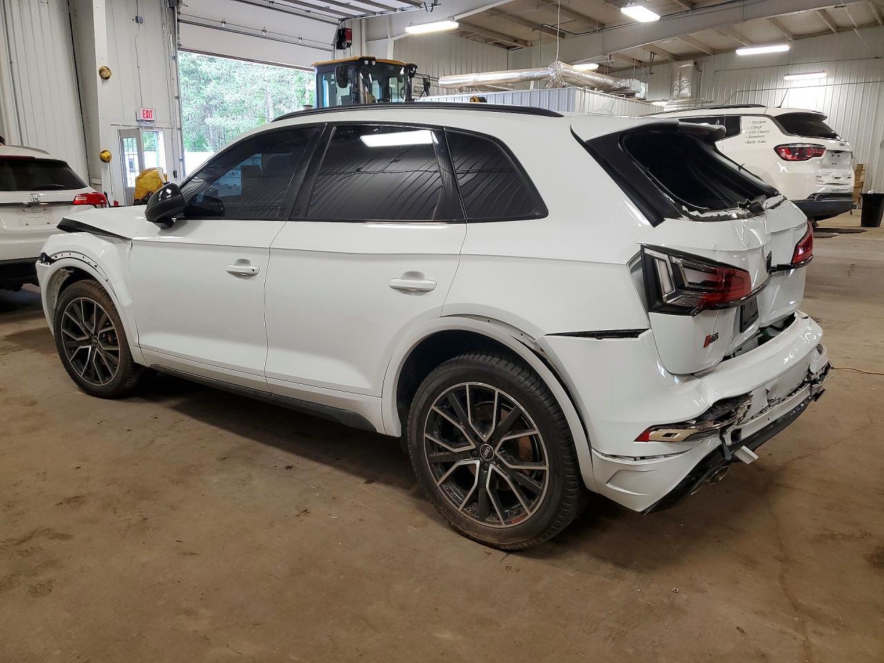 2022 Audi Sq5 Premium Plus - Фото 2