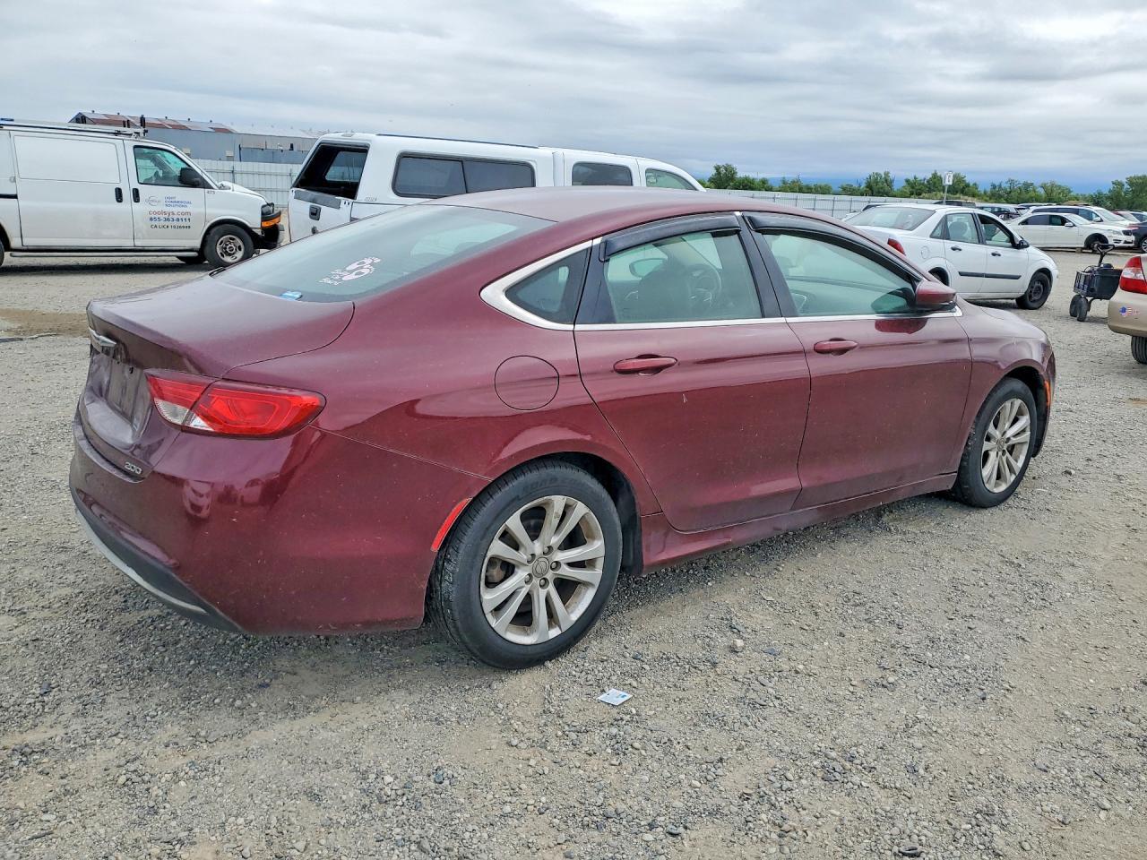 2015 Chrysler 200 Limited - Фото 3