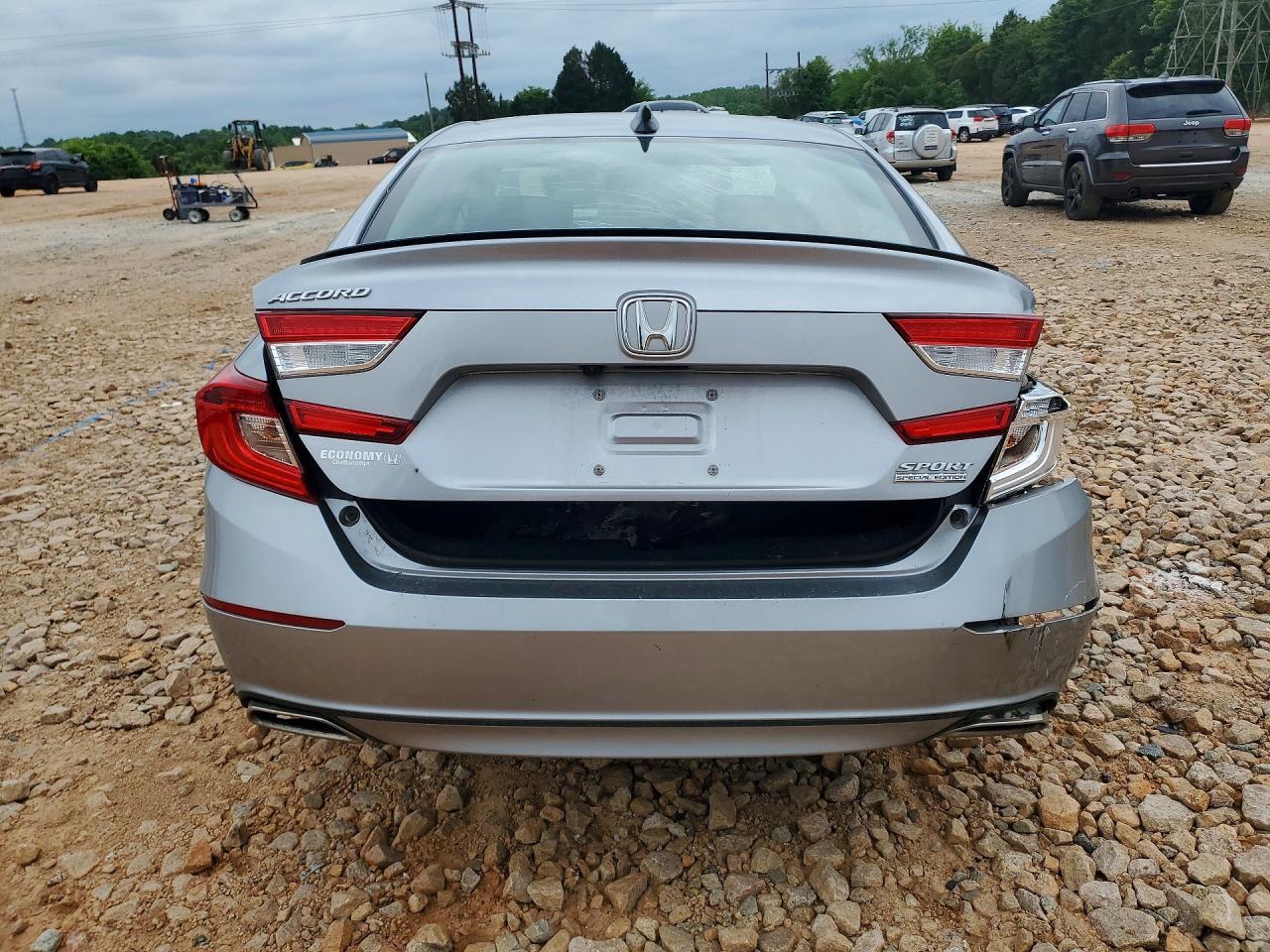 2022 Honda Accord Sport Se - Image 6
