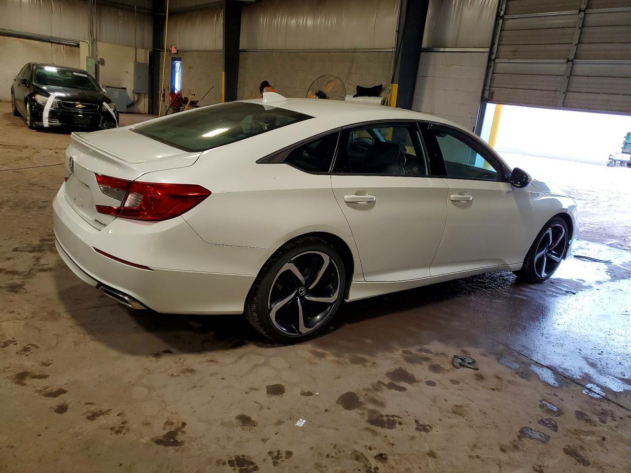 2019 Honda Accord Sport - Image 3