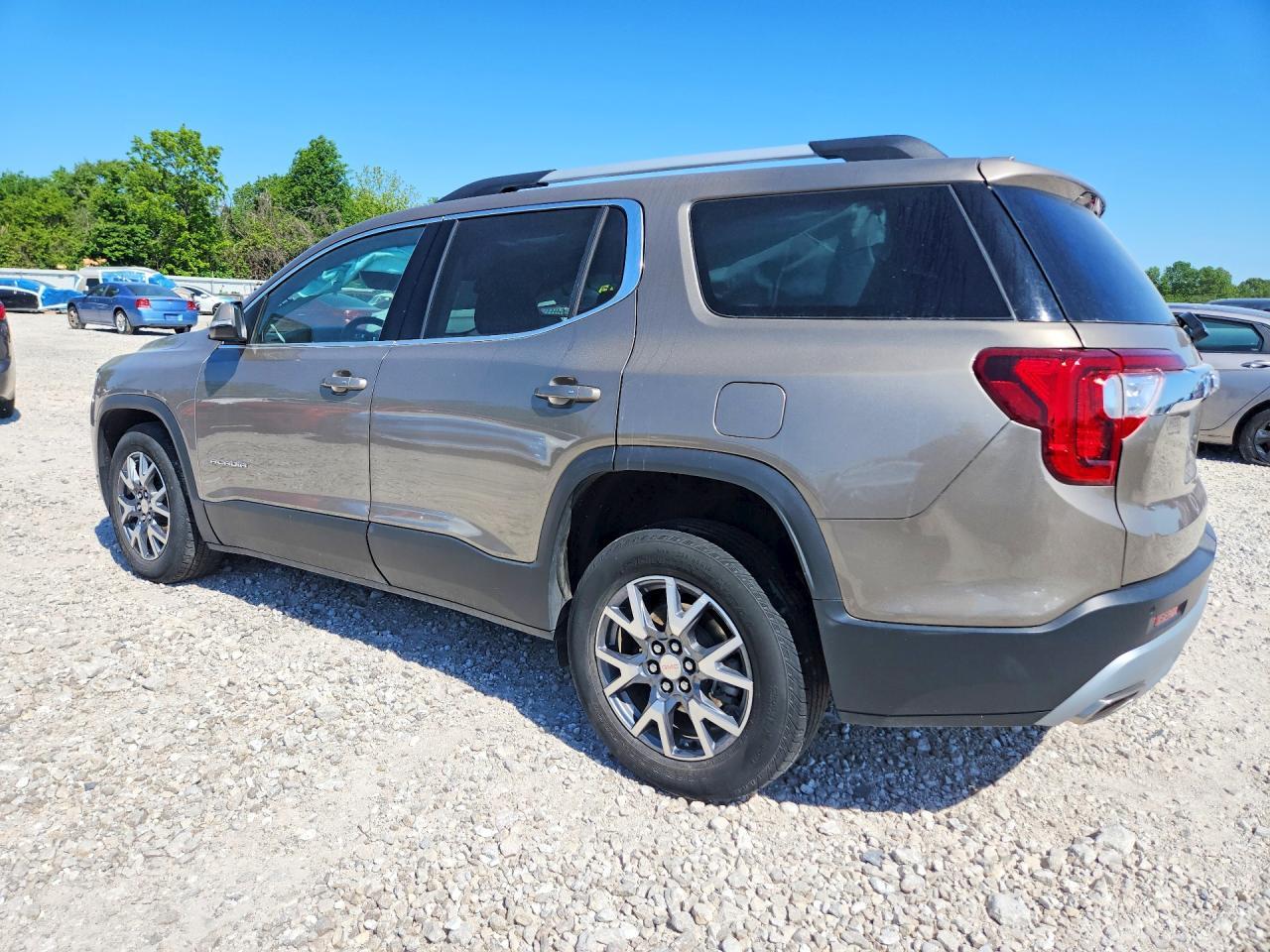 2023 GMC Acadia Slt - Фото 2