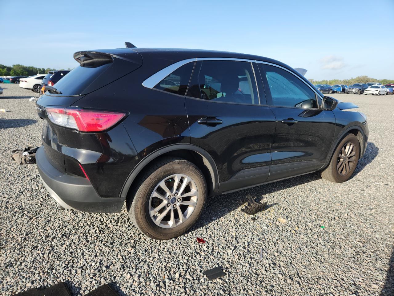 2021 Ford Escape Se - Фото 3