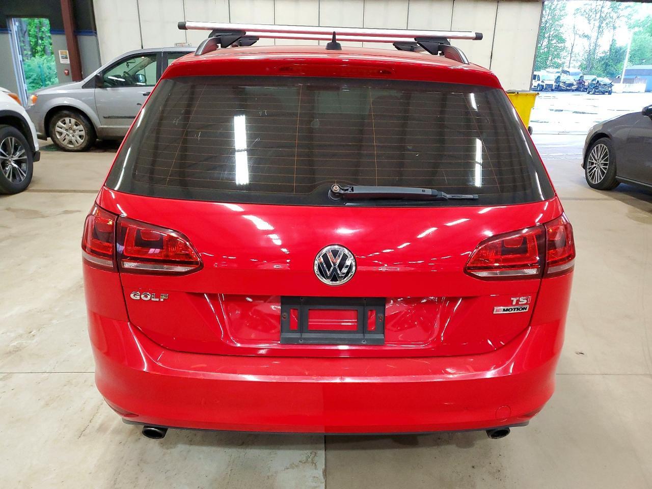 2017 Volkswagen Golf Sportwagen S - Фото 6