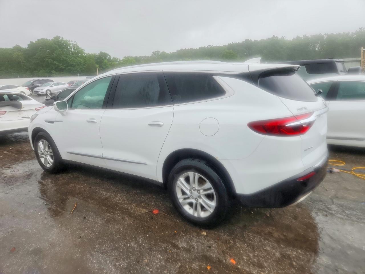 2018 Buick Enclave Essence - Фото 2