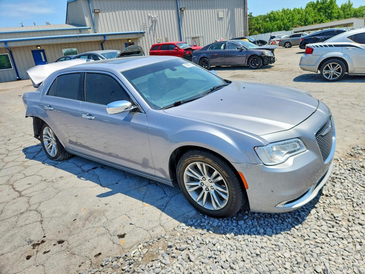 2016 Chrysler 300C - Фото 4