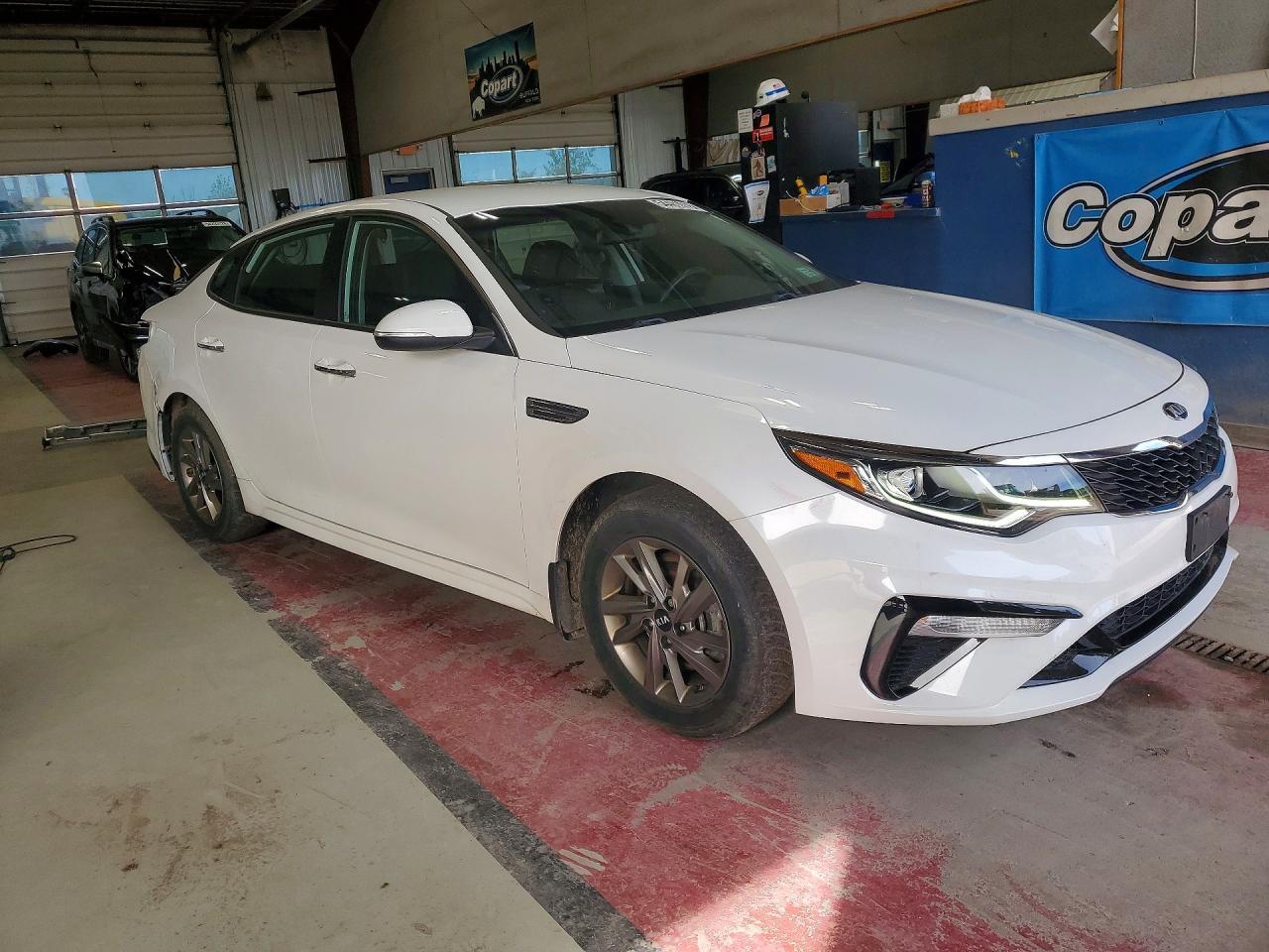 2019 Kia Optima Lx - Image 4