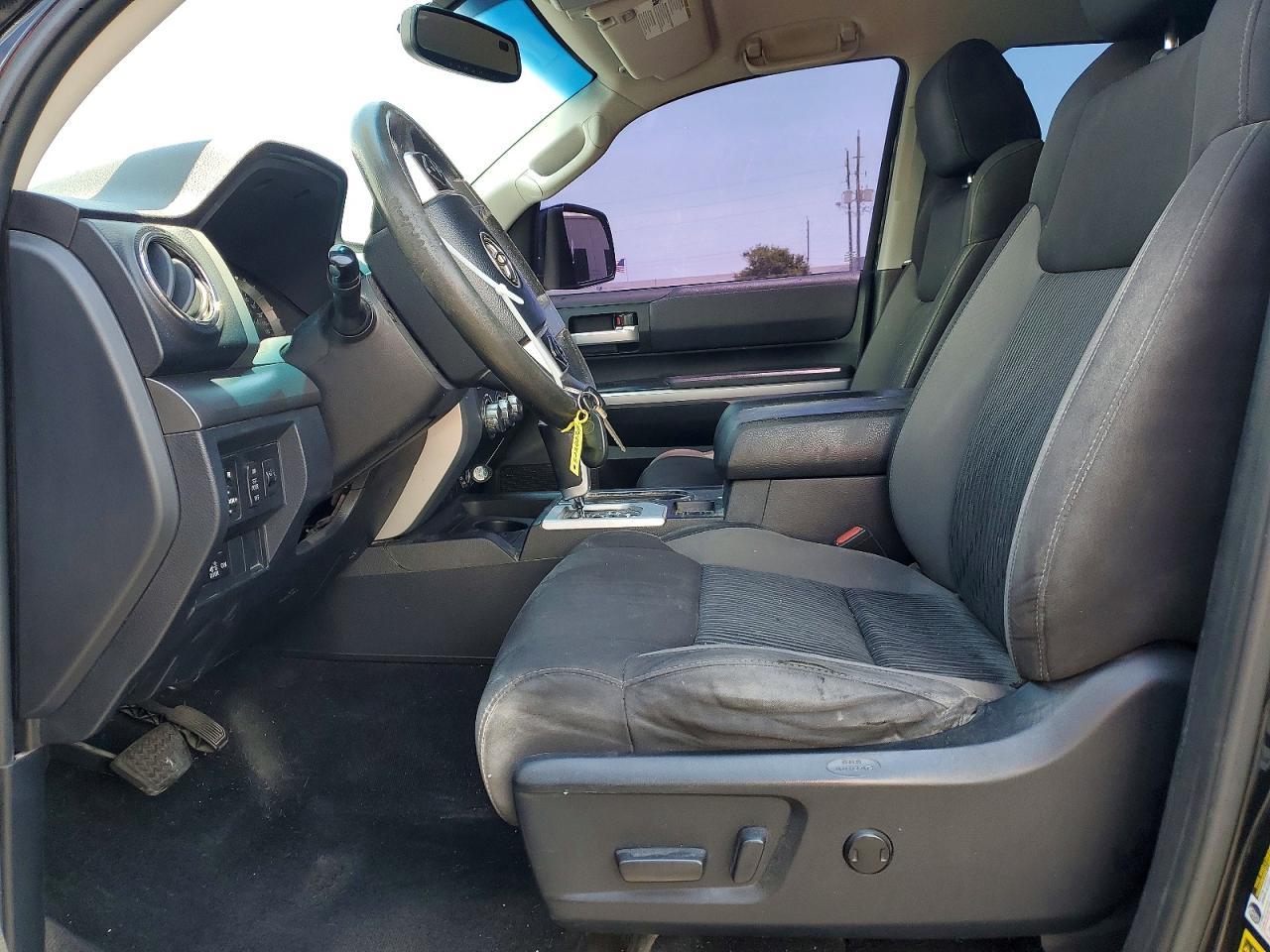 2016 Toyota Tundra Sr5 - Image 7