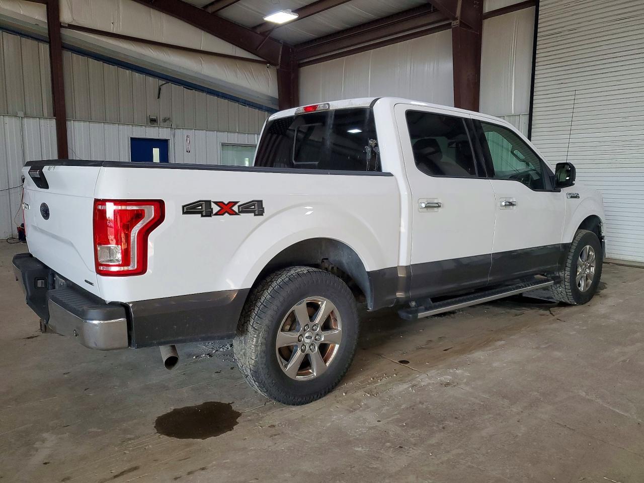 2016 Ford F150 Supercrew - Фото 3