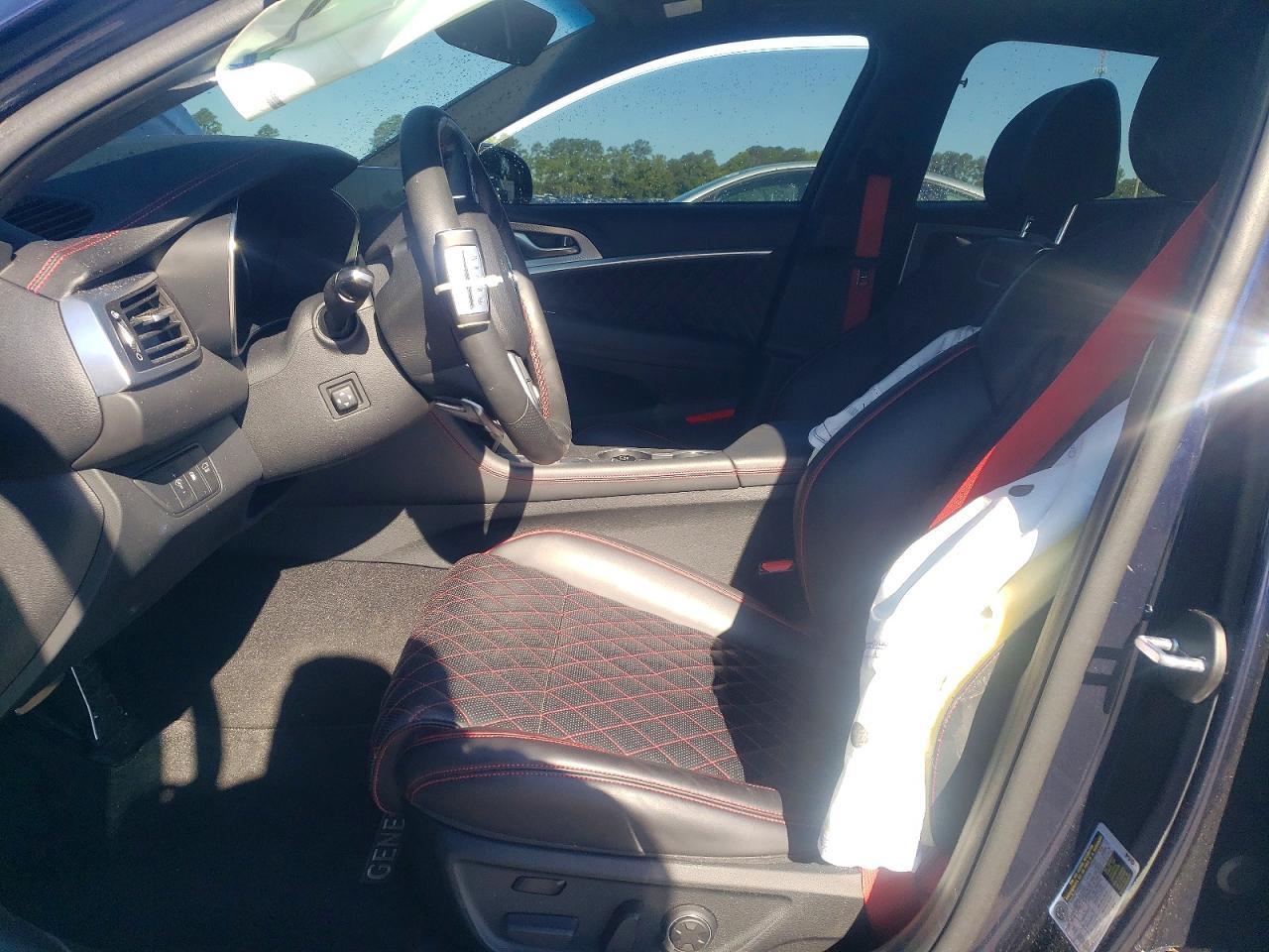 2023 Genesis G70 - Image 7