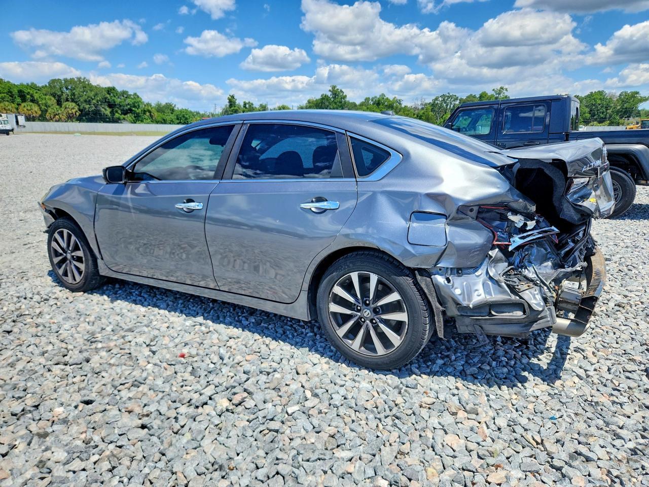 2017 Nissan Altima 2.5 Sv - Фото 2