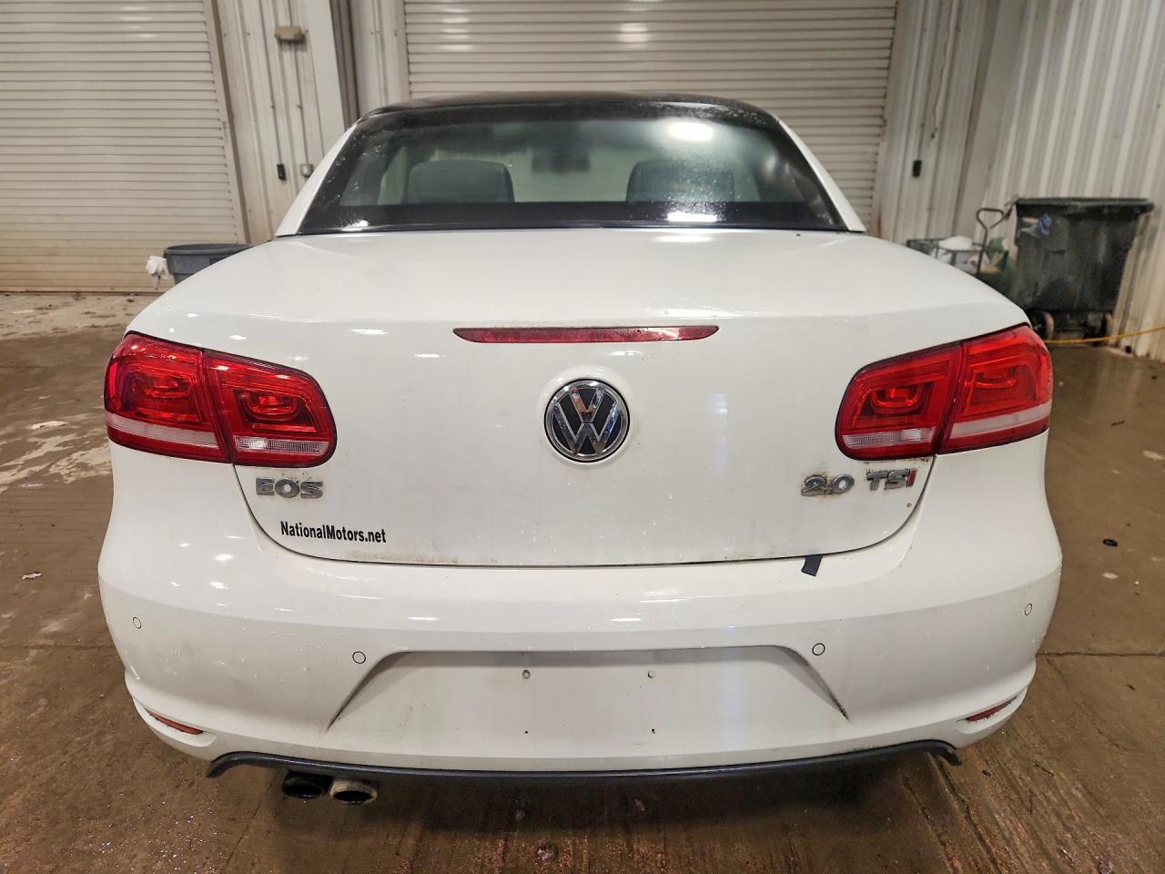 2014 Volkswagen Eos Lux - Image 6