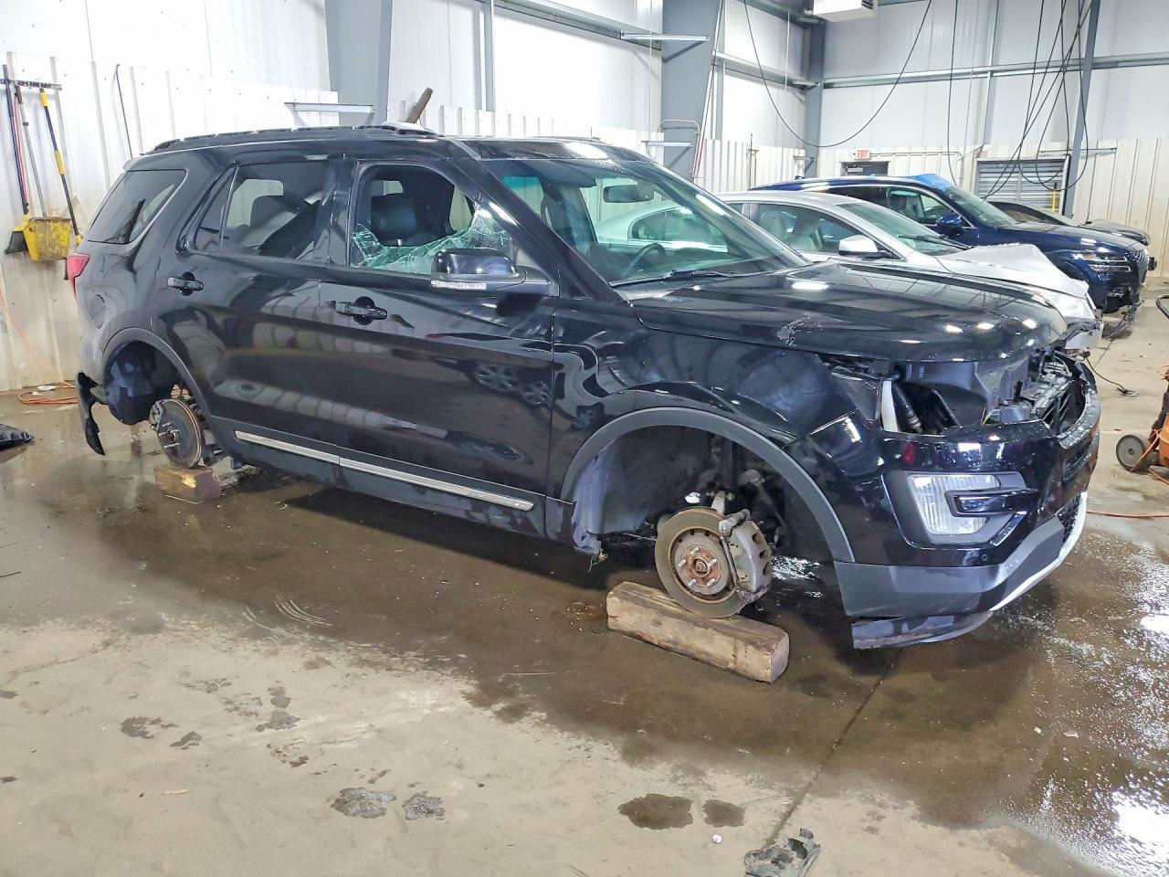 2016 Ford Explorer Xlt - Фото 4