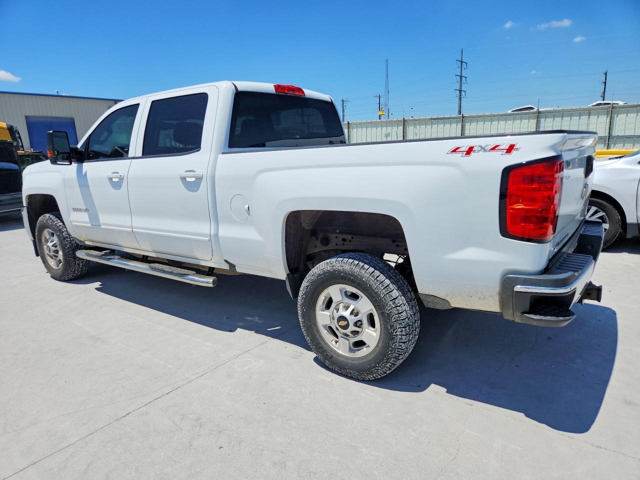 2016 Chevrolet Silverado K2500 Heavy Duty Lt - Image 2