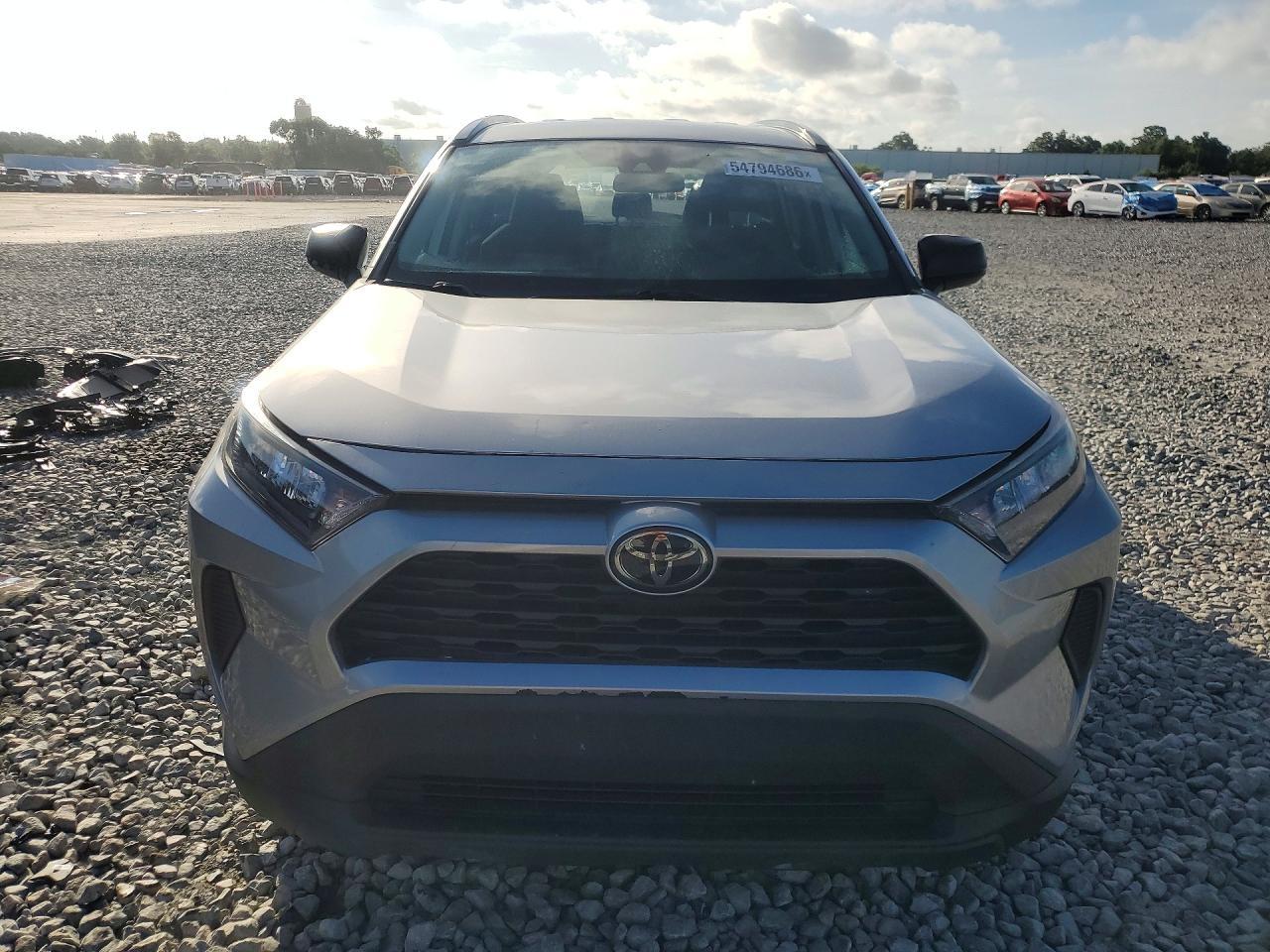 2021 Toyota Rav4 Le - Фото 5
