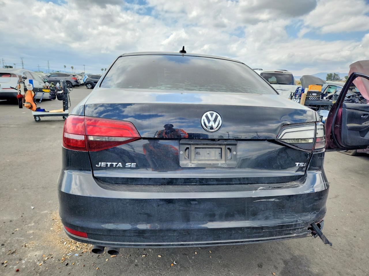 2017 Volkswagen Jetta Se - Image 6