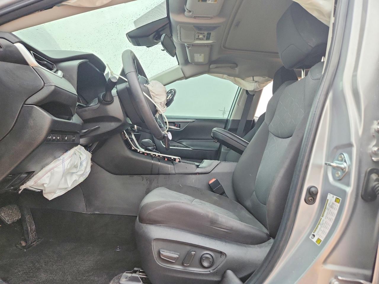 2024 Toyt Rav4 Xle - Image 7