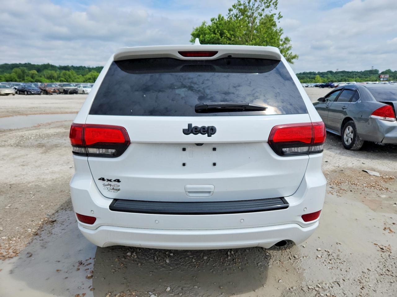 2017 Jeep Grand Cherokee Laredo - Фото 6