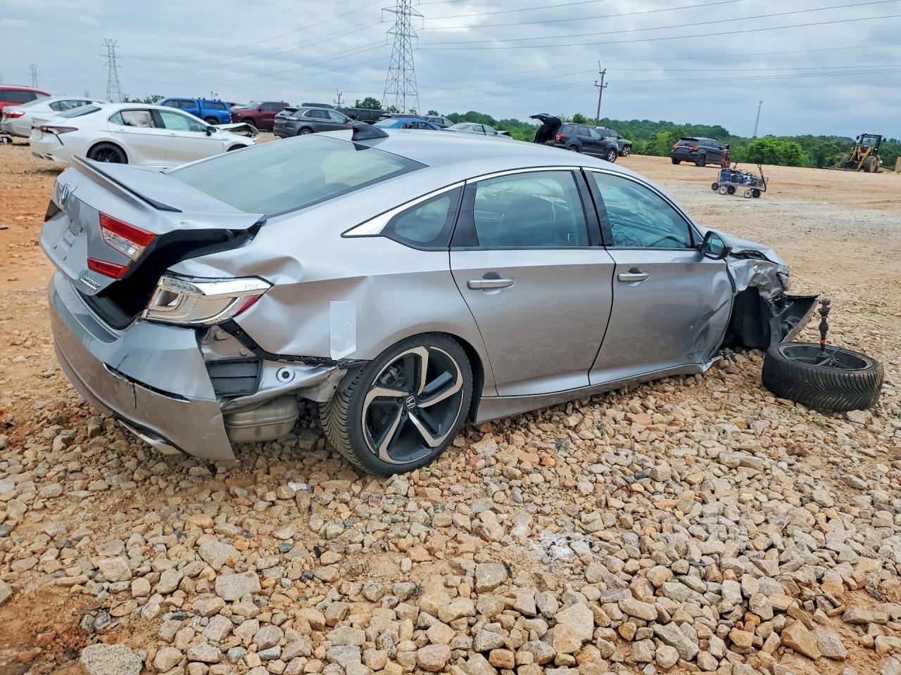 2022 Honda Accord Sport Se - Image 3