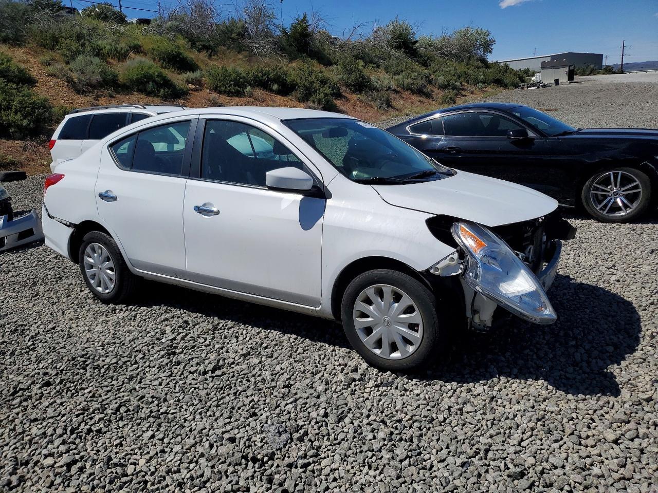 2015 Nissan Versa 1.6 Sv - Фото 4