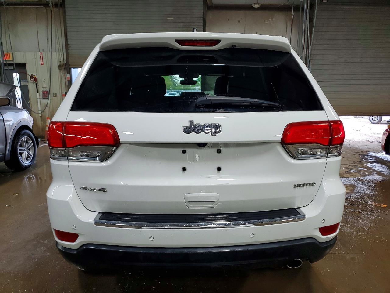 2018 Jeep Grand Cherokee Limited - Image 6