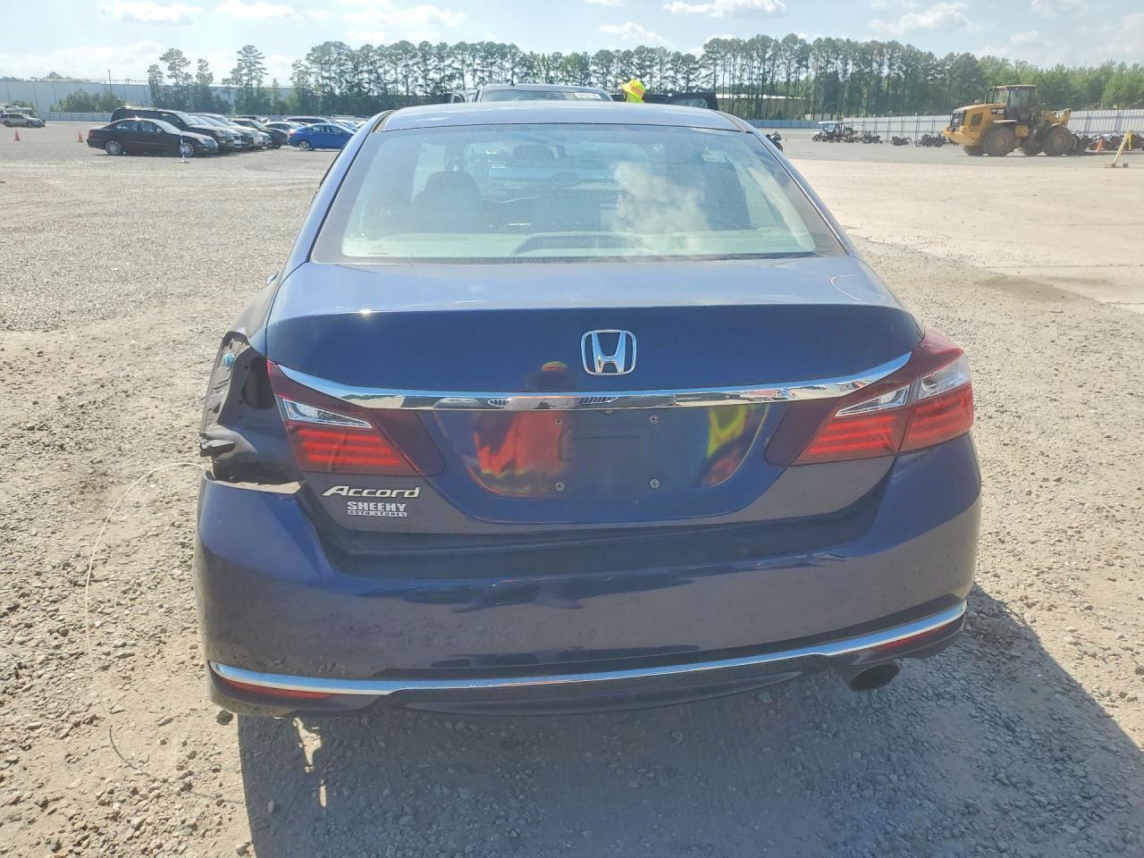 2017 Honda Accord Lx - Фото 6