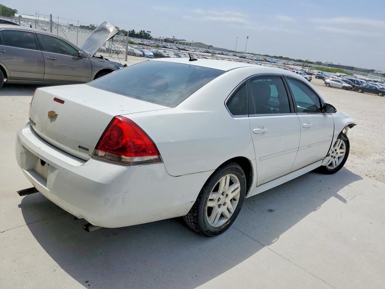 2012 Chevrolet Impala Lt - Image 3