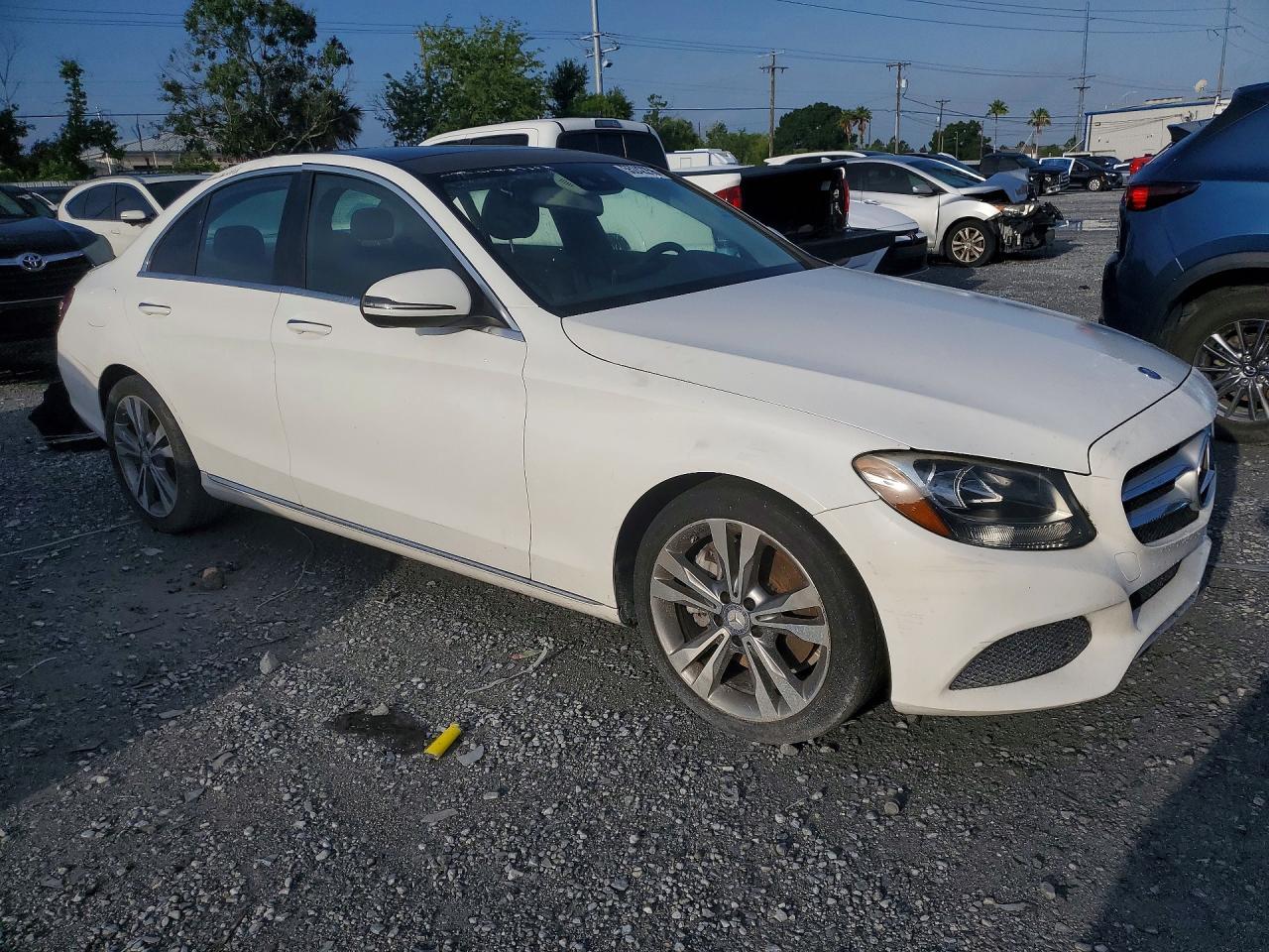 2017 Mercedes-Benz C 300 - Фото 4