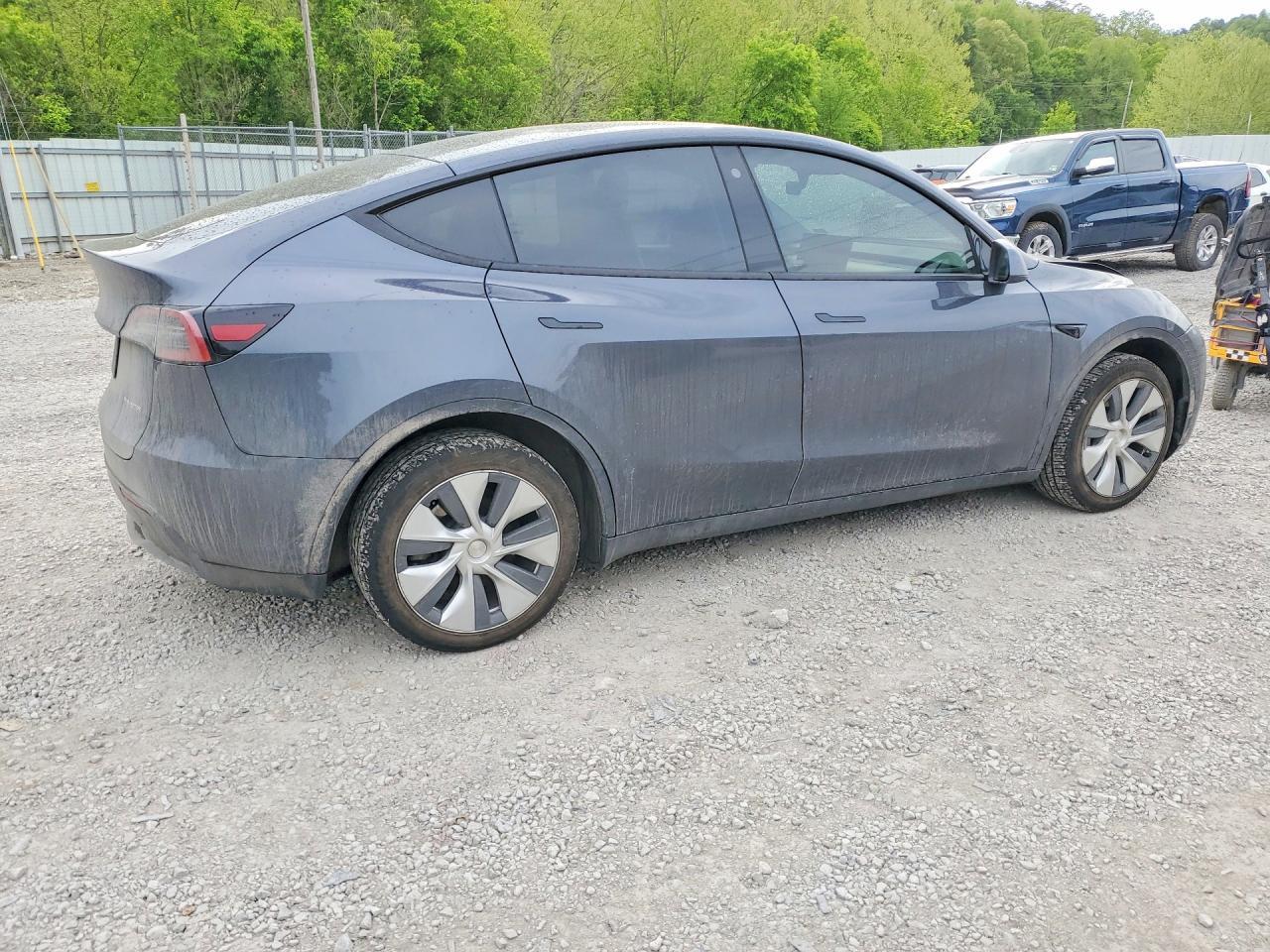 2023 Tesla Model Y - Фото 3