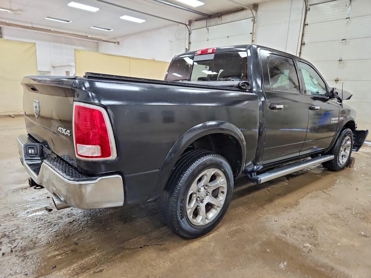 2015 Ram 1500 Laramie - Фото 3