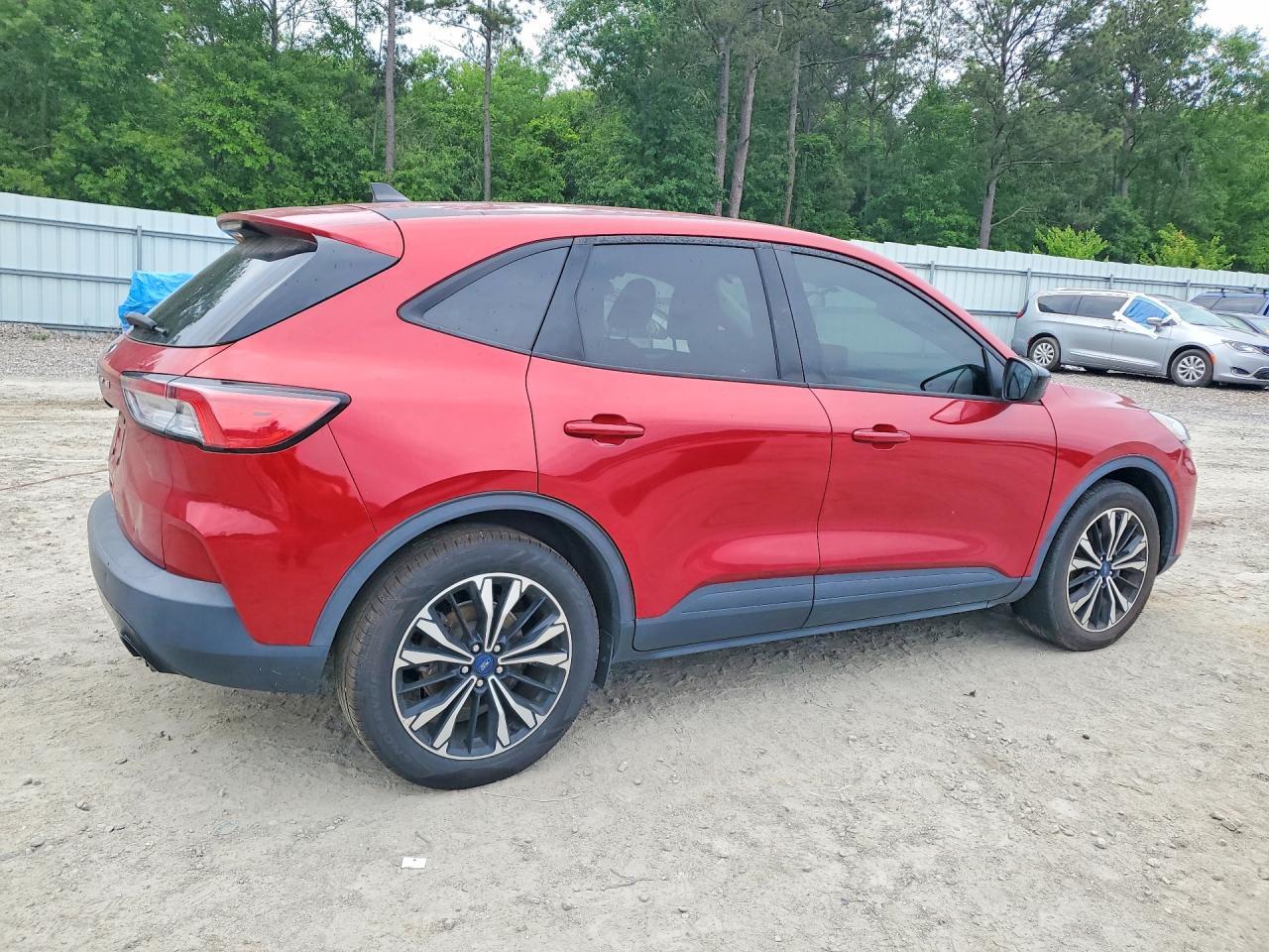 2022 Ford Escape Se - Фото 3