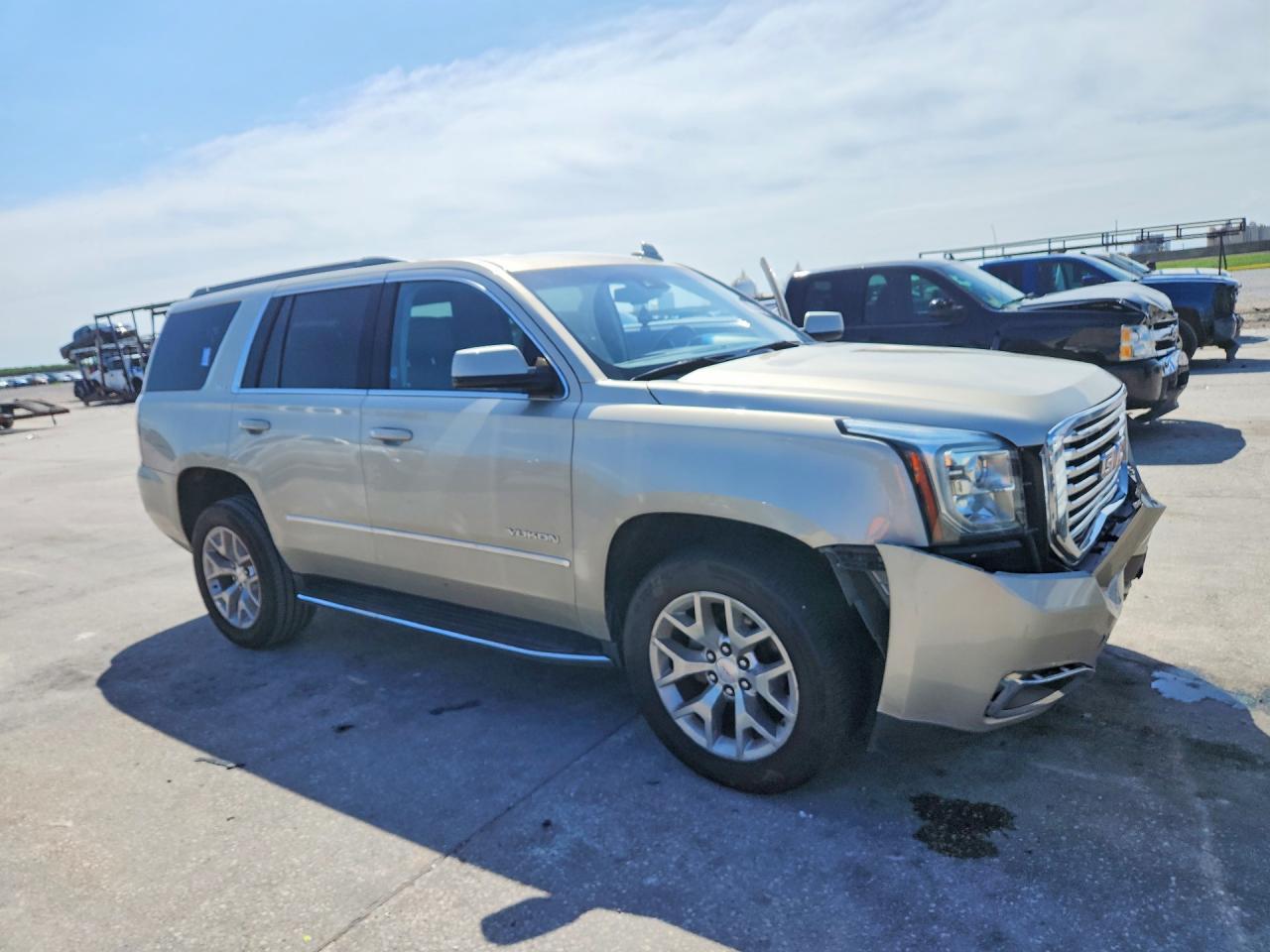 2017 GMC Yukon Slt - Image 4