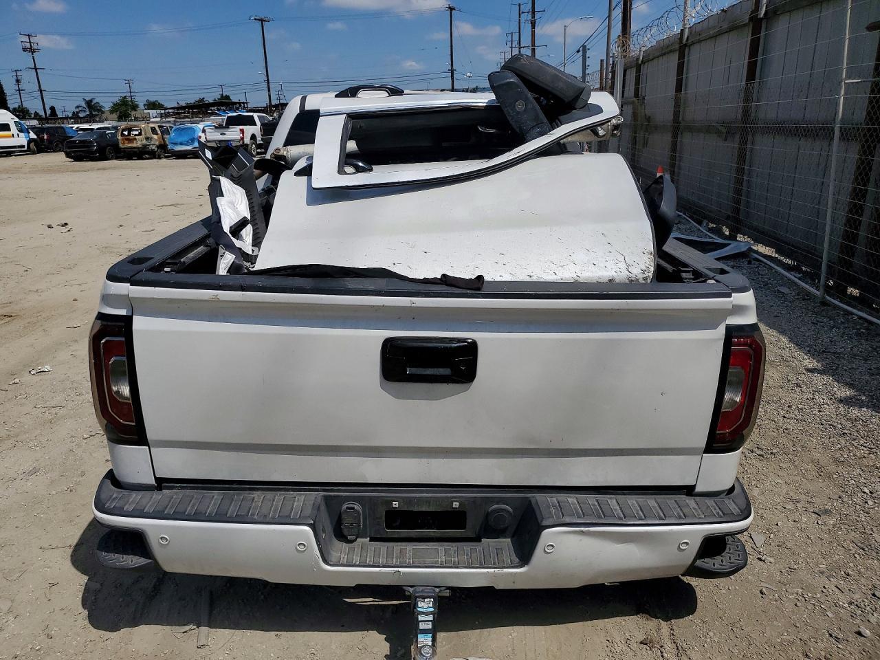 2017 GMC Sierra K1500 Denali - Image 6