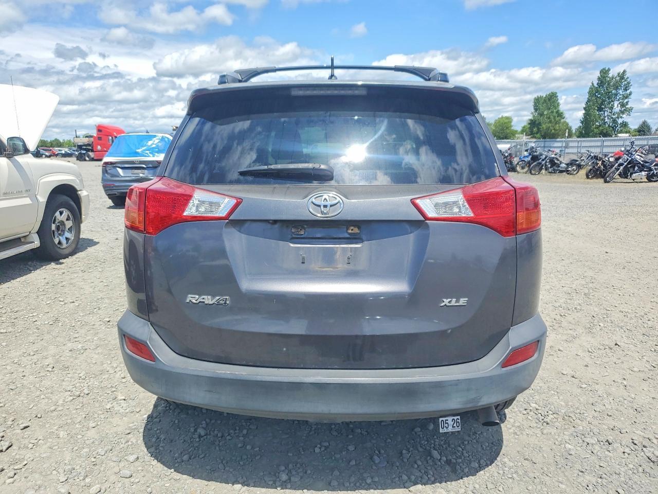 2014 Toyota Rav4 Xle - Image 6