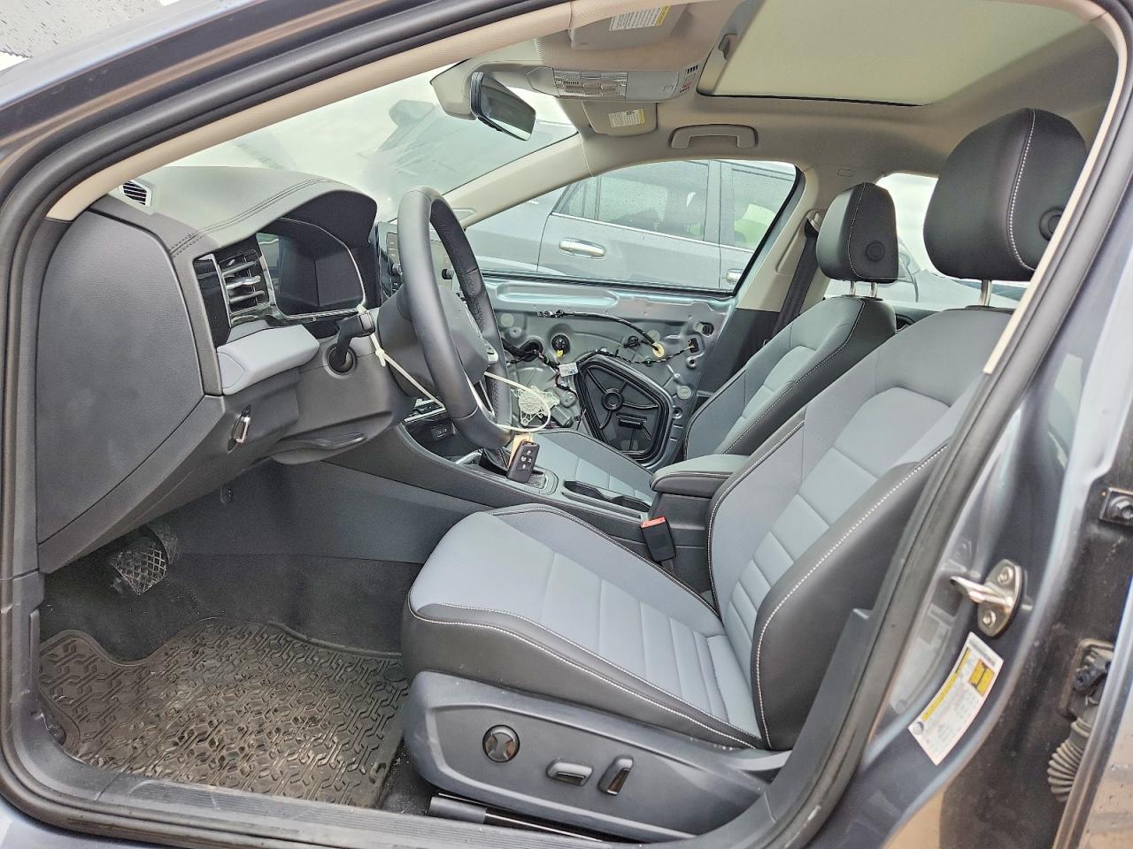 2025 Volkswagen Jetta Se - Image 7