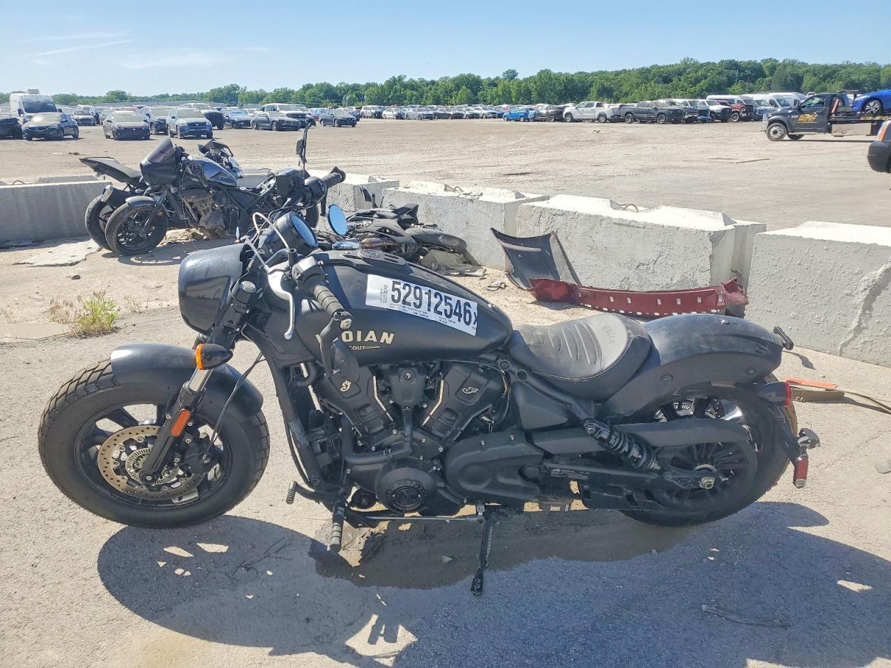 2025 Indian Scout Bobber Limited - Image 3