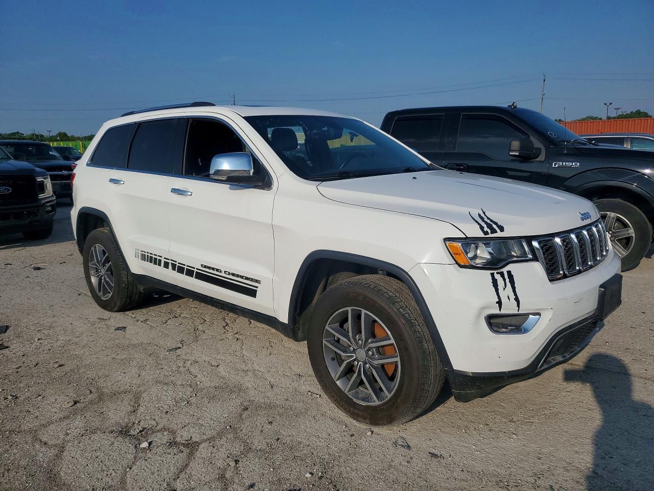2017 Jeep Cherokee - Фото 4