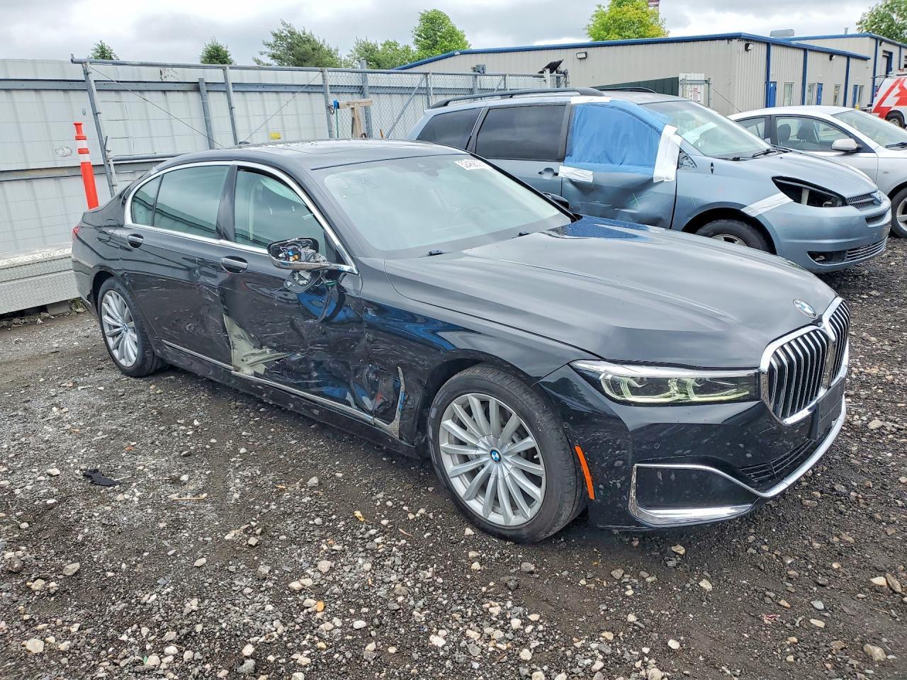 2022 BMW 740 Xi - Фото 4
