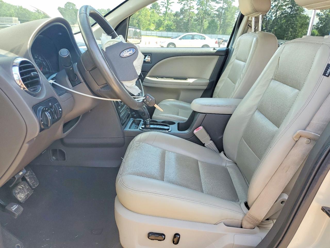 2008 Ford Taurus X Sel - Image 7