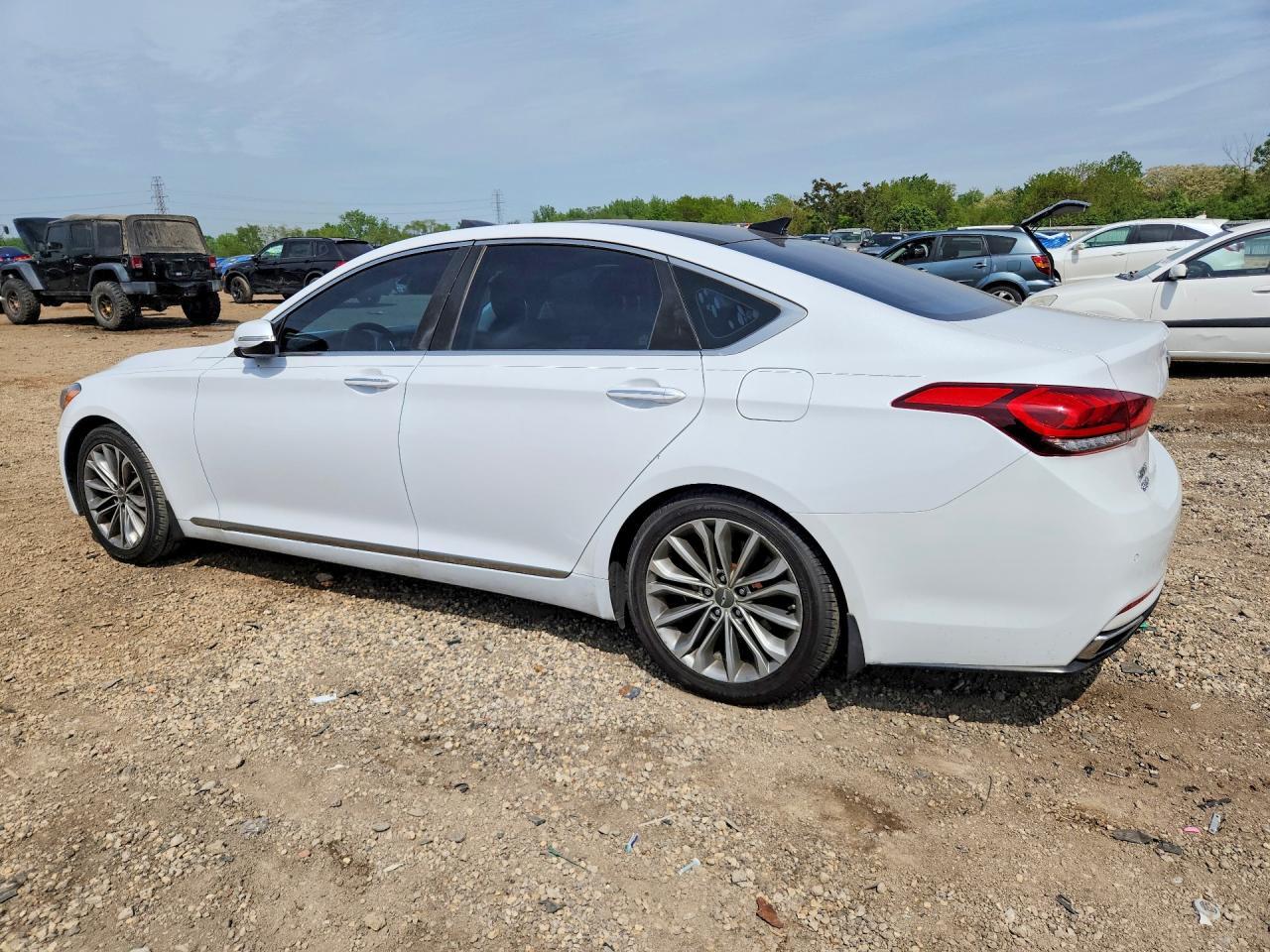 2015 Hyundai Genesis 3.8L - Image 2