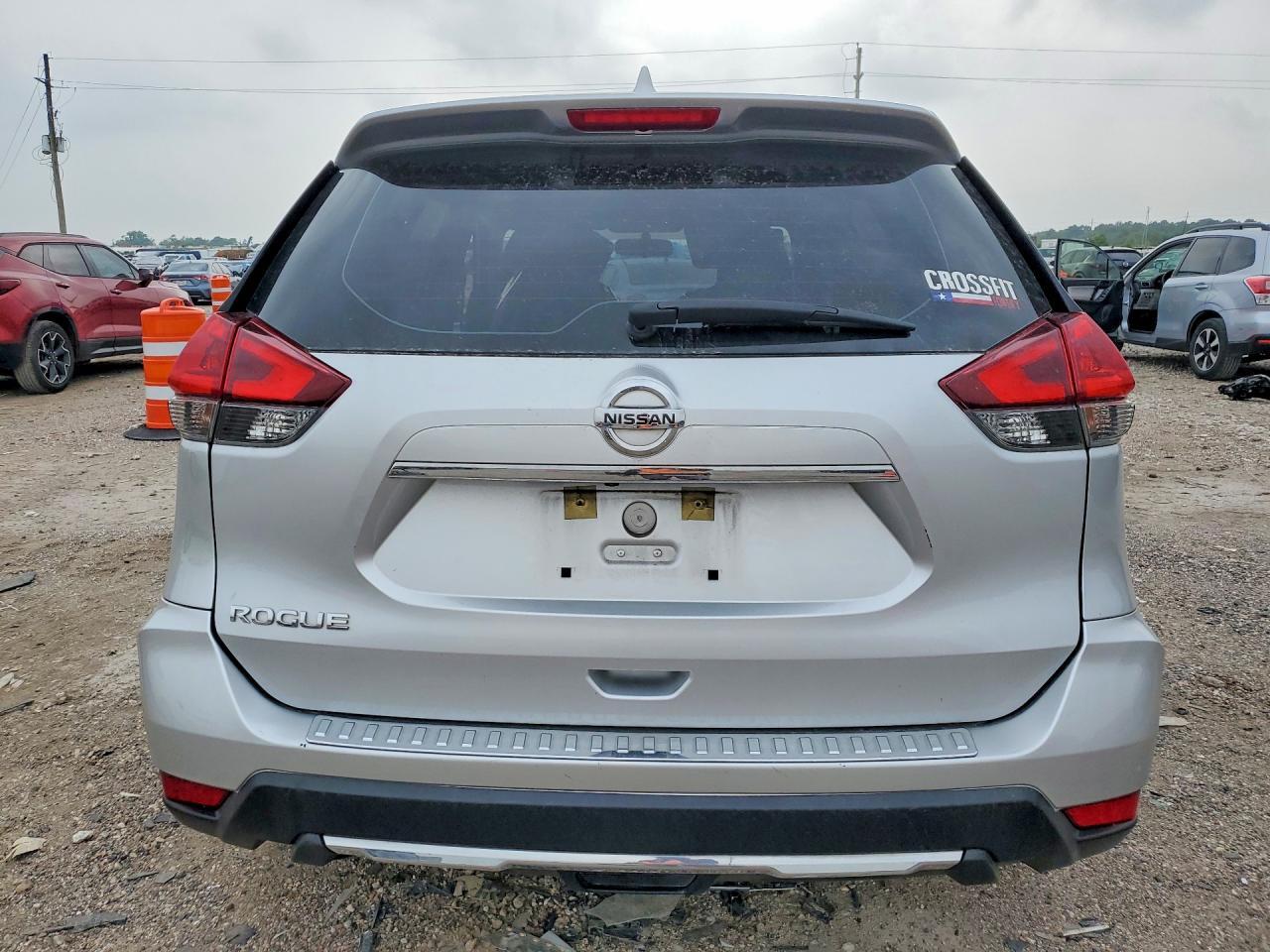 2018 Nissan Rogue S - Фото 6