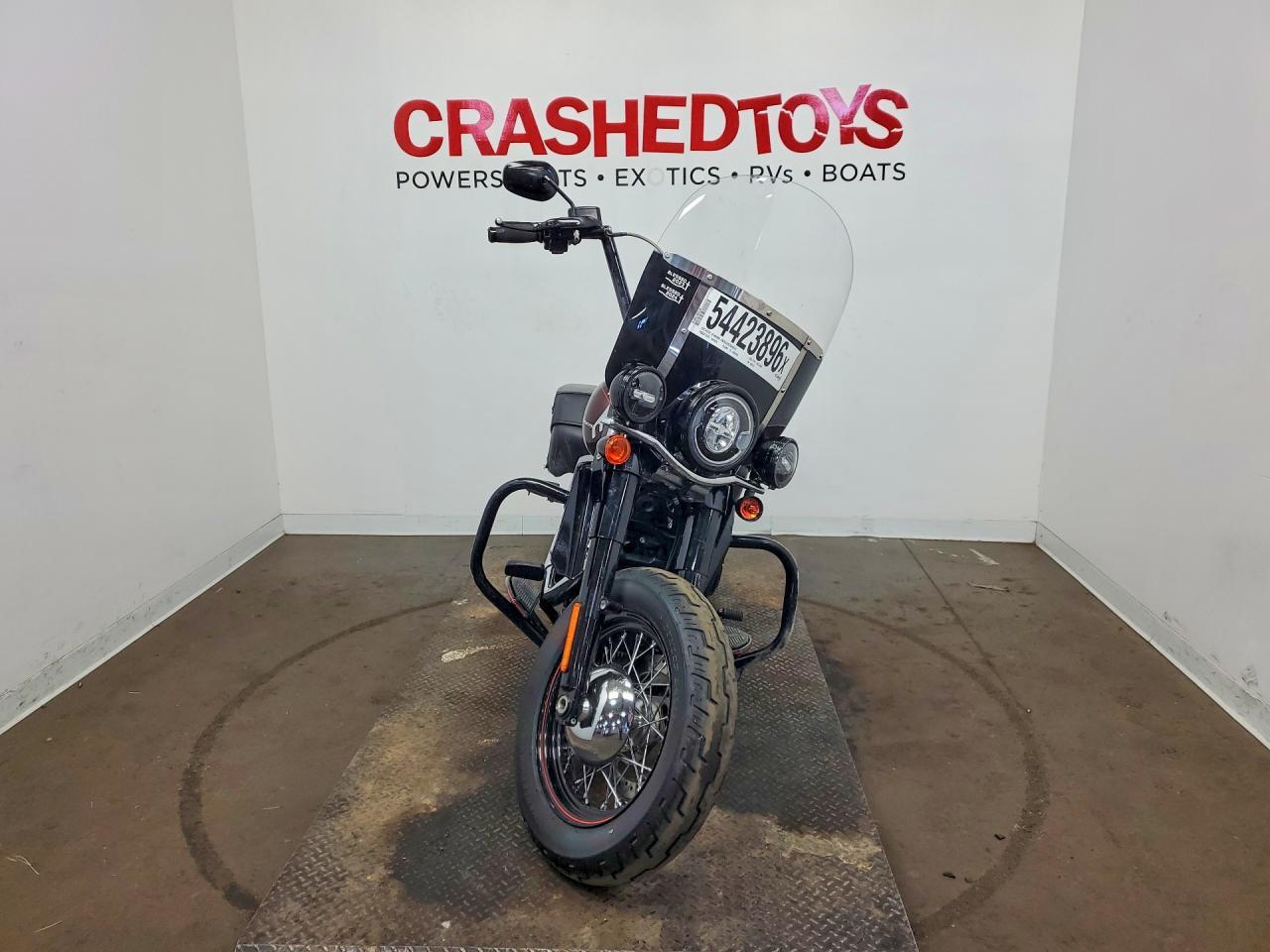2018 Harley-Davidson Flhcs Heritage Classic 114 - Image 2