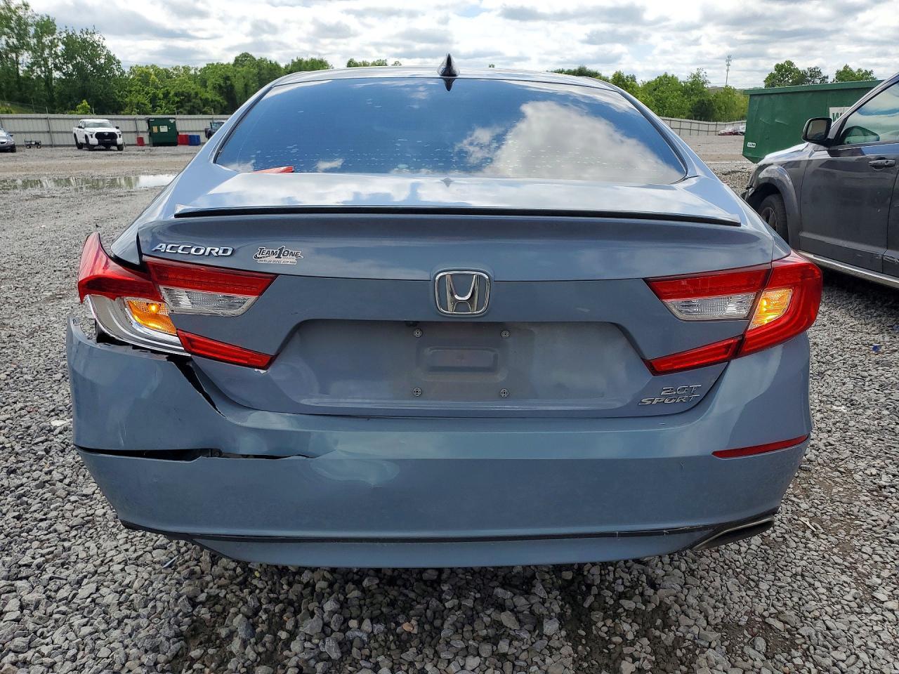 2022 Honda Accord Sport - Image 6