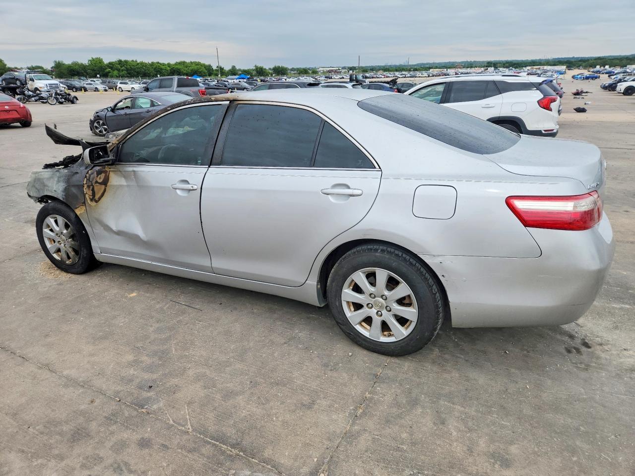 2009 Toyota Camry Xle - Image 2