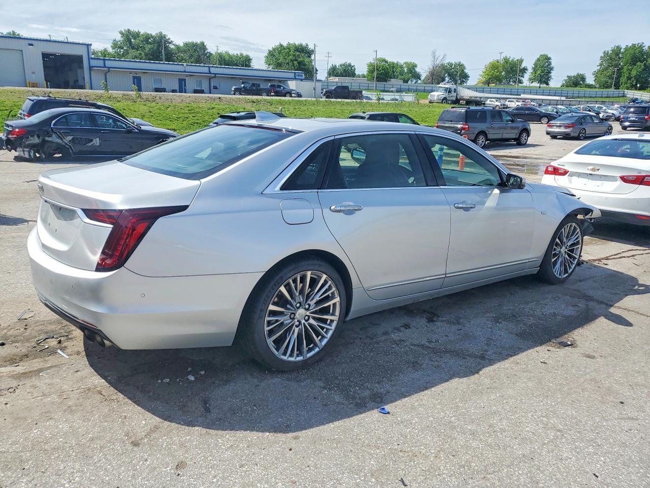 2019 Cadillac Ct6 Luxury (Csav) - Фото 3