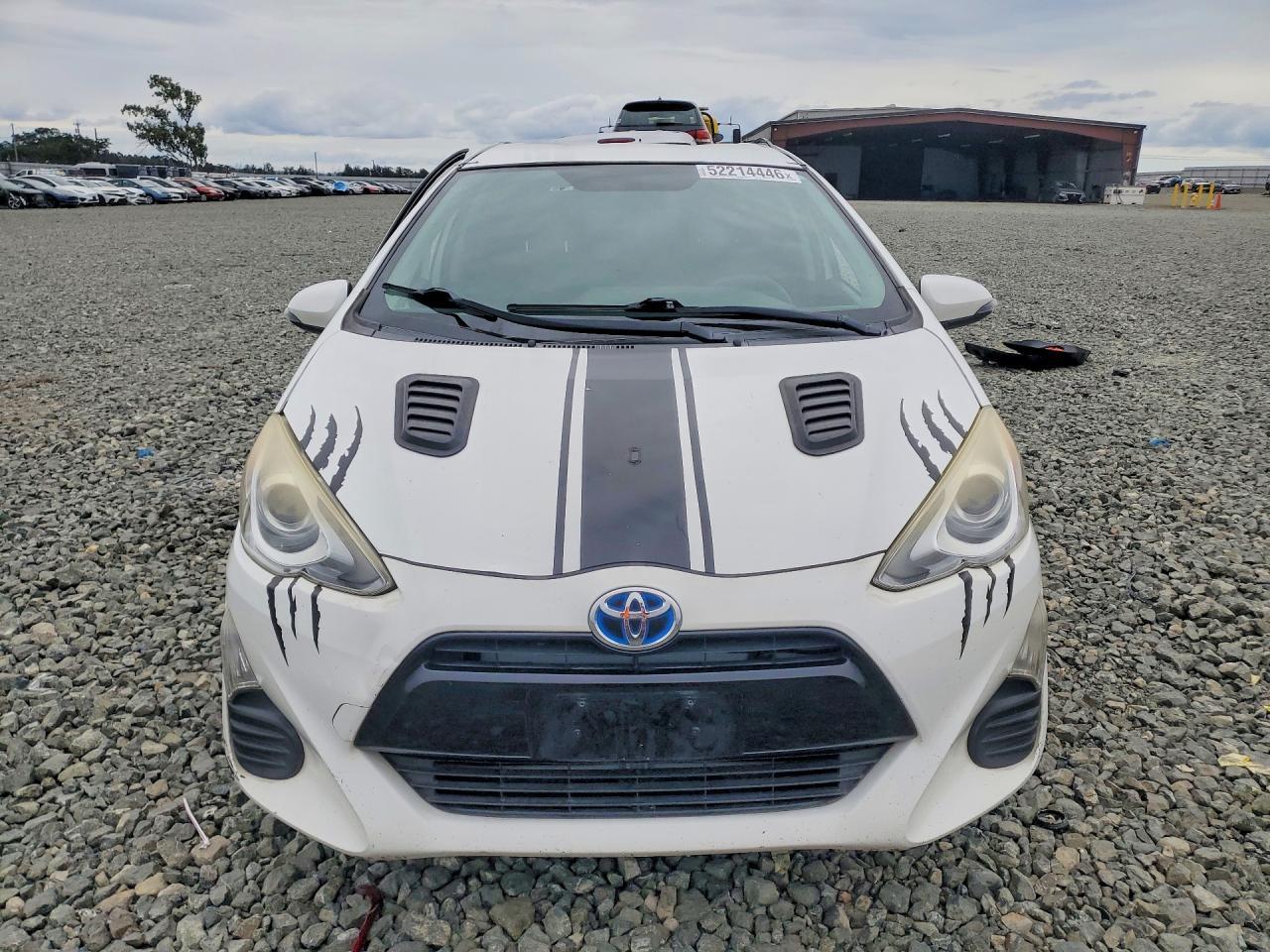 2016 Toyota Prius C Two - Image 5