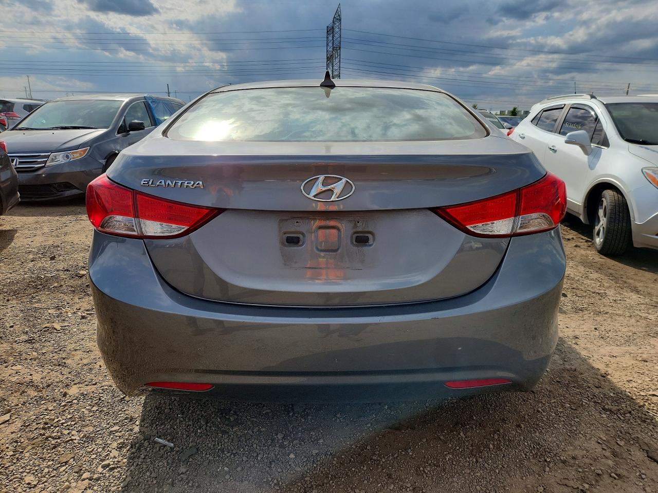 2013 Hyundai Elantra Gls - Фото 6
