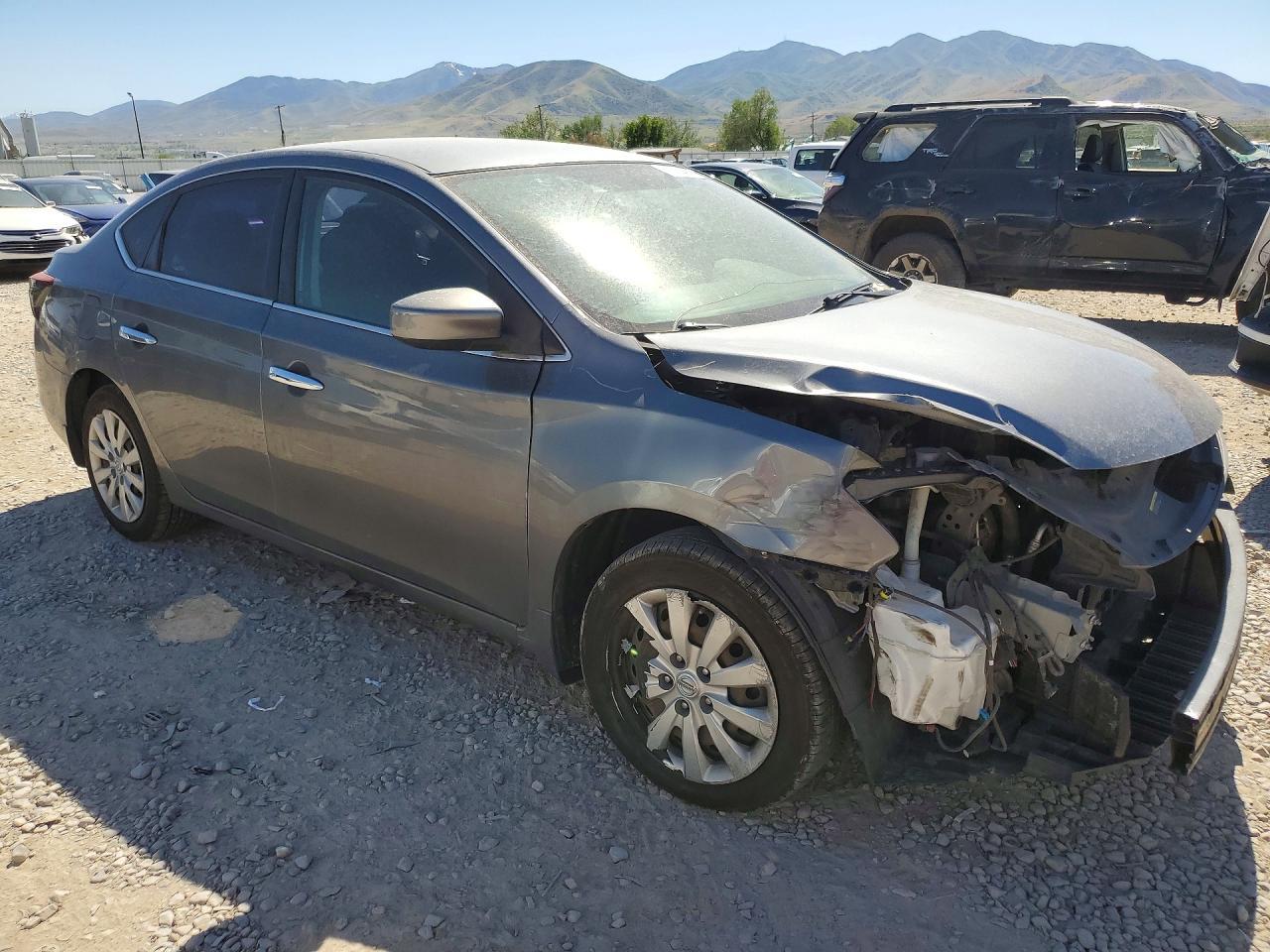 2015 Nissan Sentra S - Фото 4