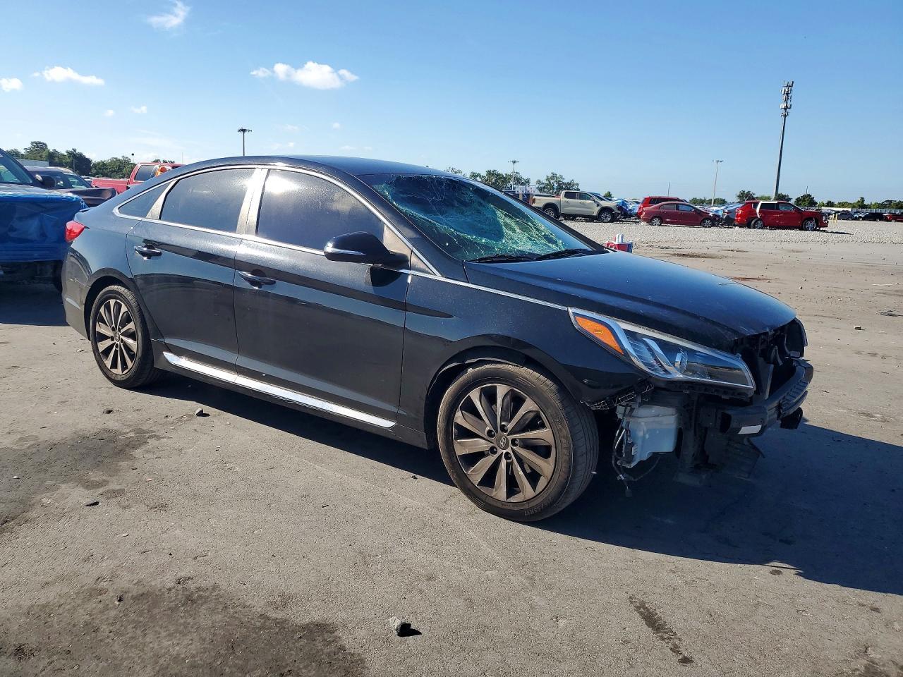 2017 Hyundai Sonata Sport - Image 4